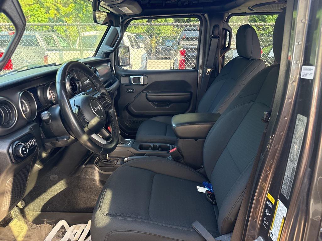 used 2021 Jeep Gladiator car, priced at $25,924