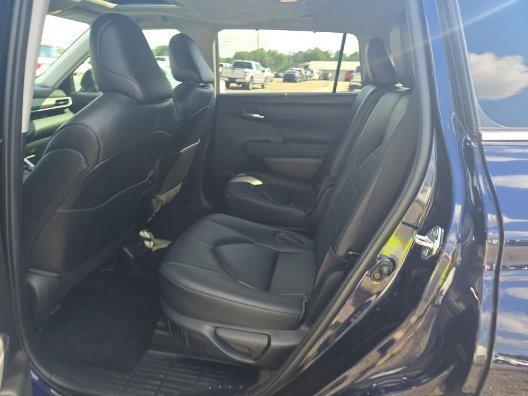 used 2023 Toyota Highlander car, priced at $32,000