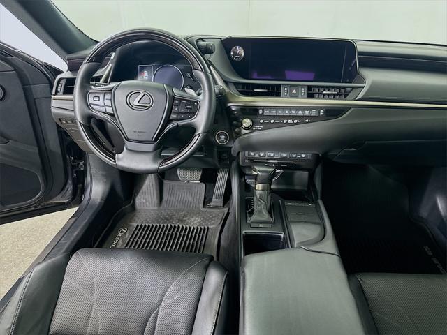 used 2021 Lexus ES 350 car, priced at $32,200