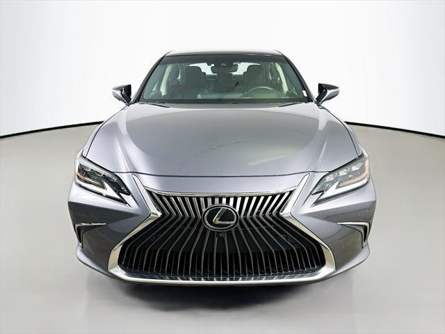 used 2021 Lexus ES 350 car, priced at $32,200