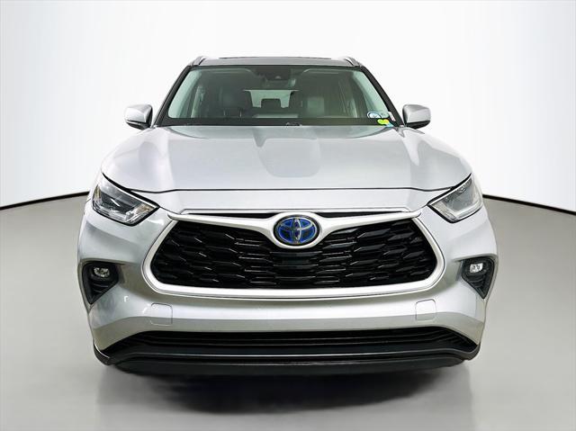 used 2021 Toyota Highlander Hybrid car, priced at $29,957