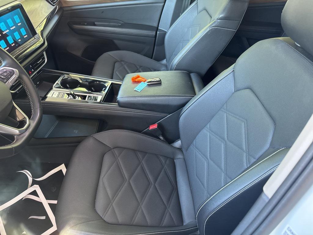 used 2024 Volkswagen Atlas car, priced at $28,860
