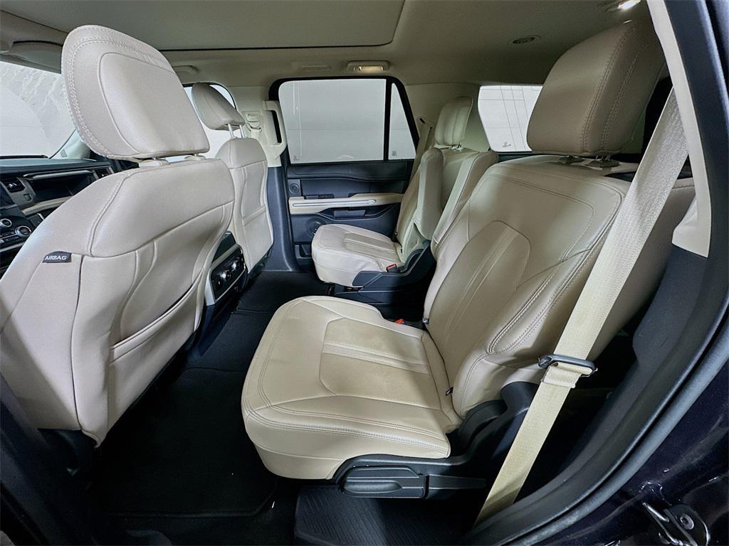 used 2024 Ford Expedition car, priced at $41,500