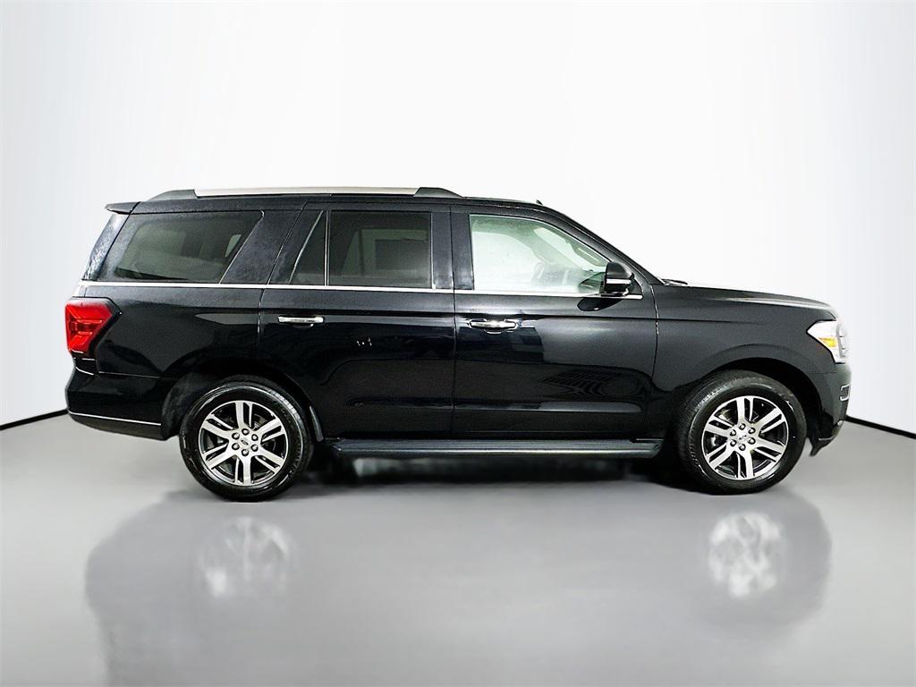 used 2024 Ford Expedition car, priced at $41,500