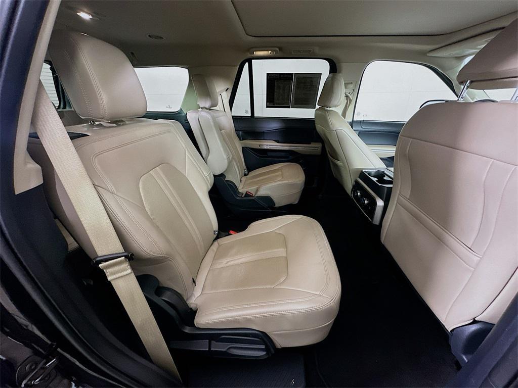 used 2024 Ford Expedition car, priced at $41,500