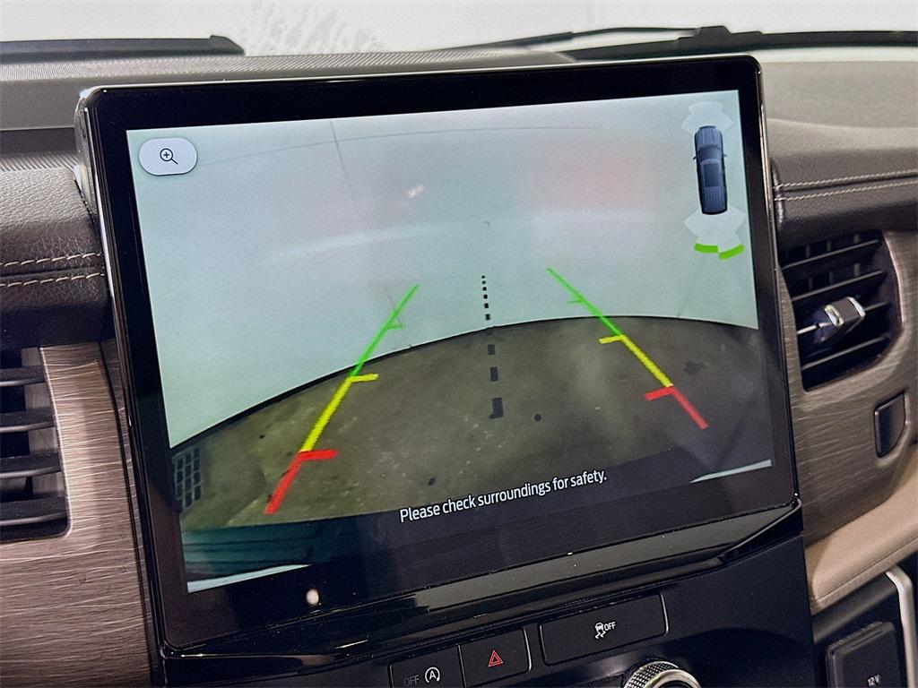 used 2024 Ford Expedition car, priced at $41,500