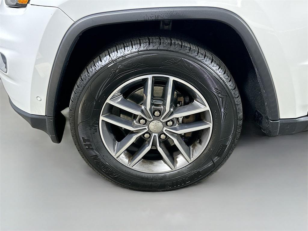 used 2018 Jeep Grand Cherokee car, priced at $17,134