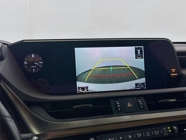 used 2019 Lexus ES 300h car, priced at $24,900