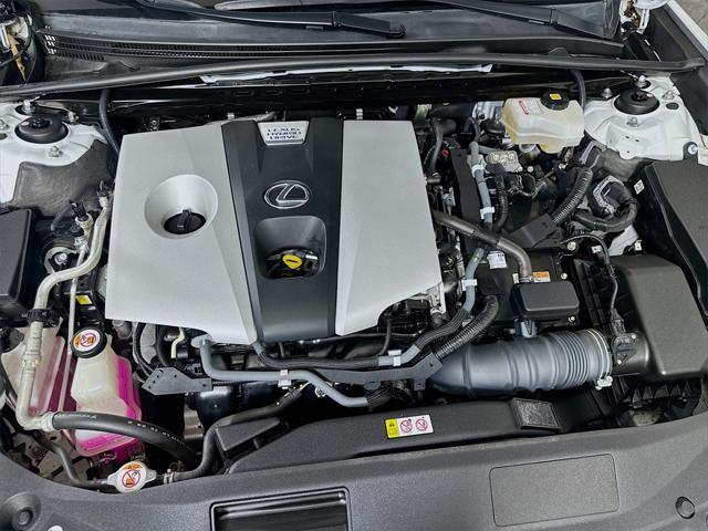 used 2019 Lexus ES 300h car, priced at $24,900