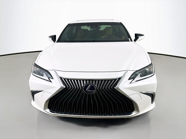 used 2019 Lexus ES 300h car, priced at $24,900