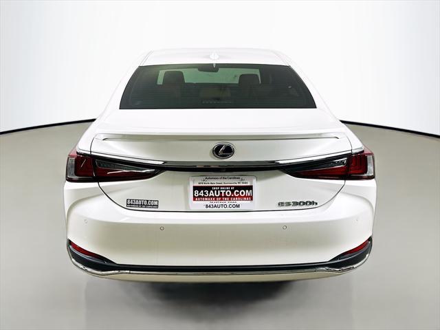 used 2019 Lexus ES 300h car, priced at $24,900