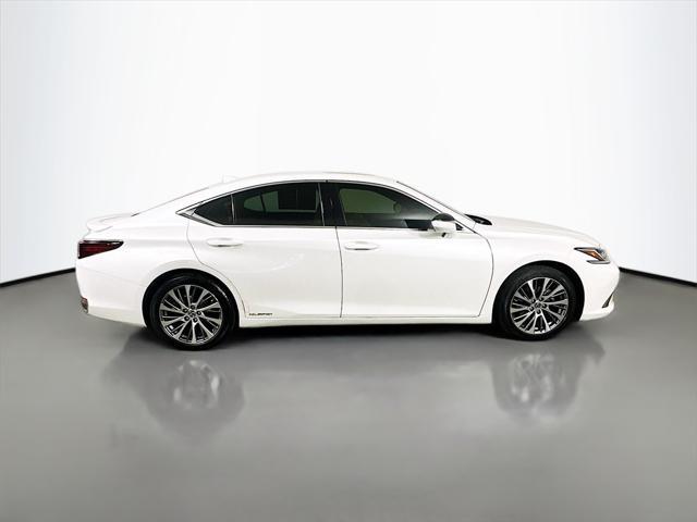 used 2019 Lexus ES 300h car, priced at $24,900