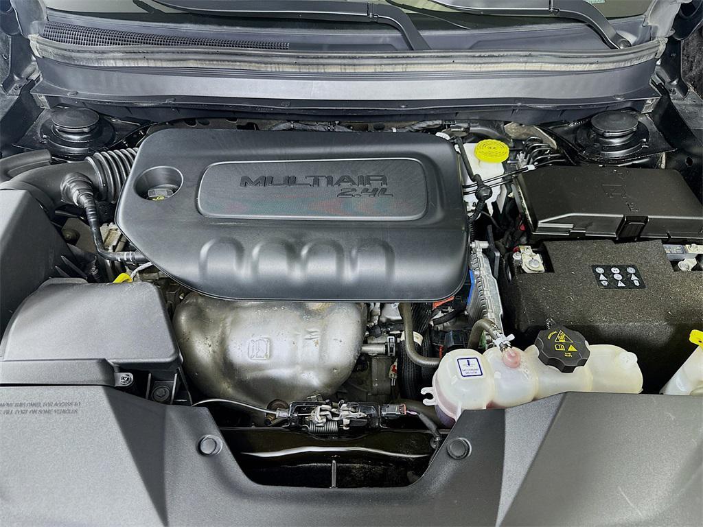 used 2023 Jeep Cherokee car, priced at $21,300