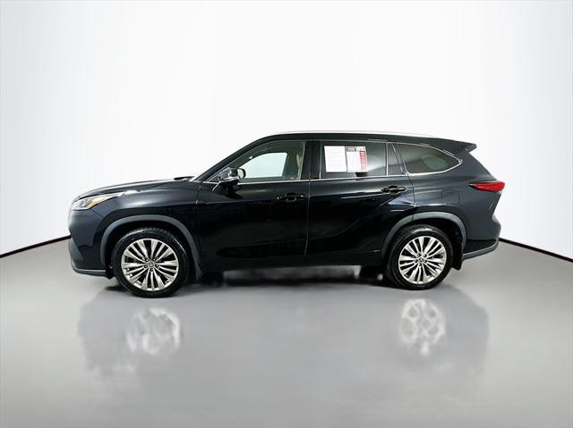 used 2021 Toyota Highlander car, priced at $33,999