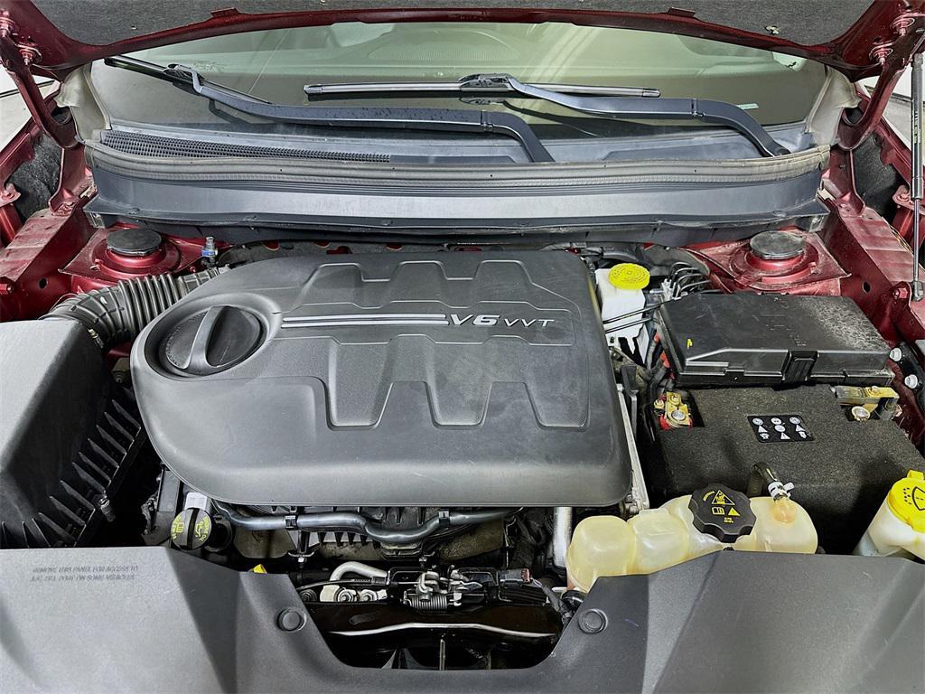 used 2019 Jeep Cherokee car, priced at $14,573