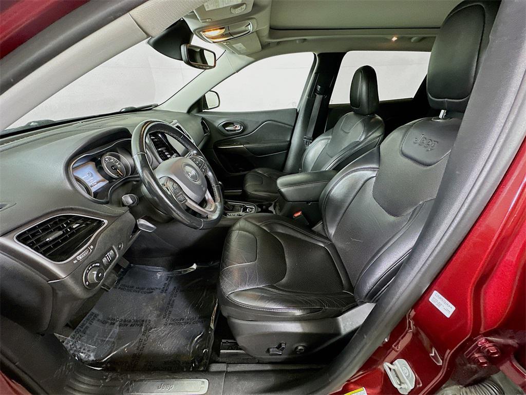 used 2019 Jeep Cherokee car, priced at $14,573