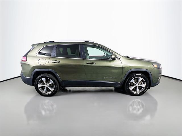 used 2019 Jeep Cherokee car, priced at $15,997