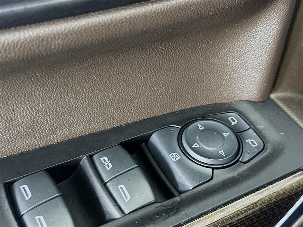 used 2021 Chevrolet Silverado 1500 car, priced at $38,276