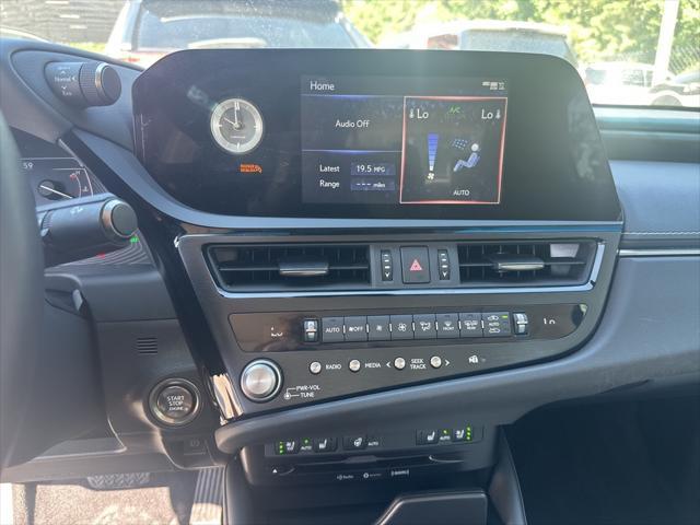 used 2022 Lexus ES 350 car, priced at $37,637
