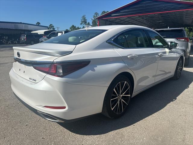 used 2022 Lexus ES 350 car, priced at $37,637