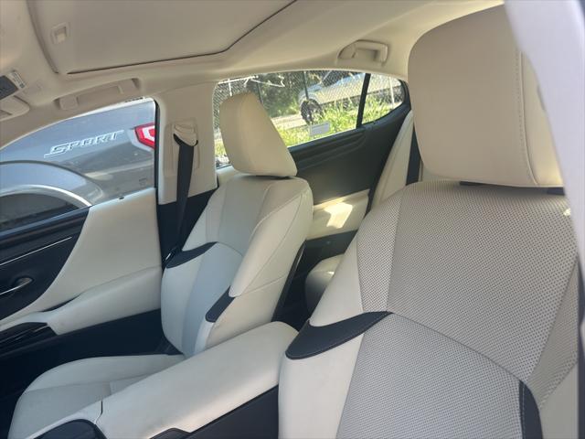 used 2022 Lexus ES 350 car, priced at $37,637