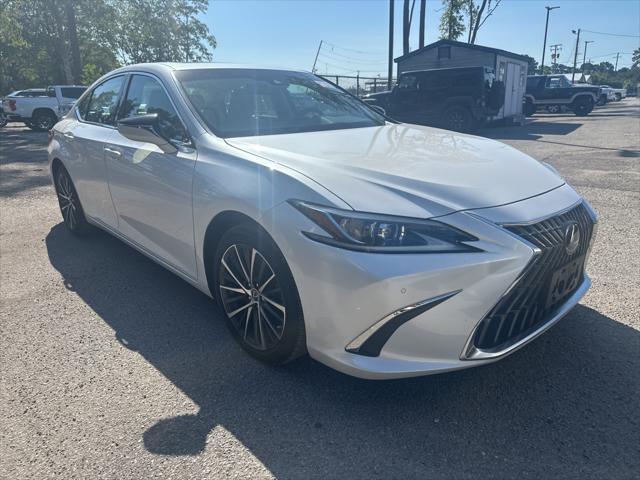used 2022 Lexus ES 350 car, priced at $37,637