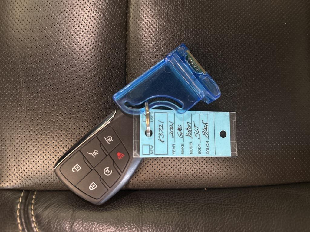 used 2021 GMC Yukon car, priced at $42,544