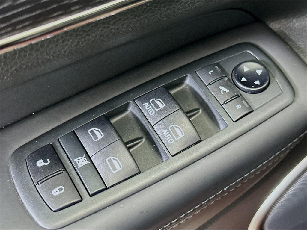 used 2020 Jeep Grand Cherokee car, priced at $23,952