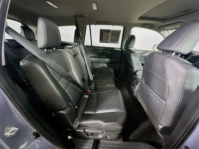 used 2022 Honda Pilot car, priced at $33,700