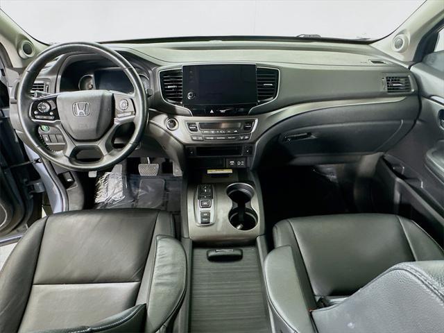 used 2022 Honda Pilot car, priced at $33,700