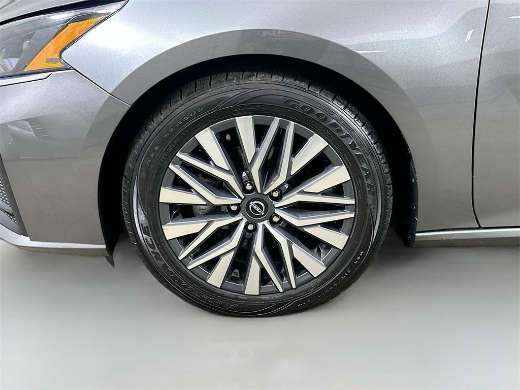 used 2023 Nissan Altima car, priced at $18,499