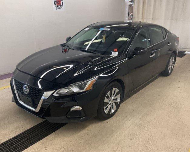 used 2019 Nissan Altima car, priced at $15,999