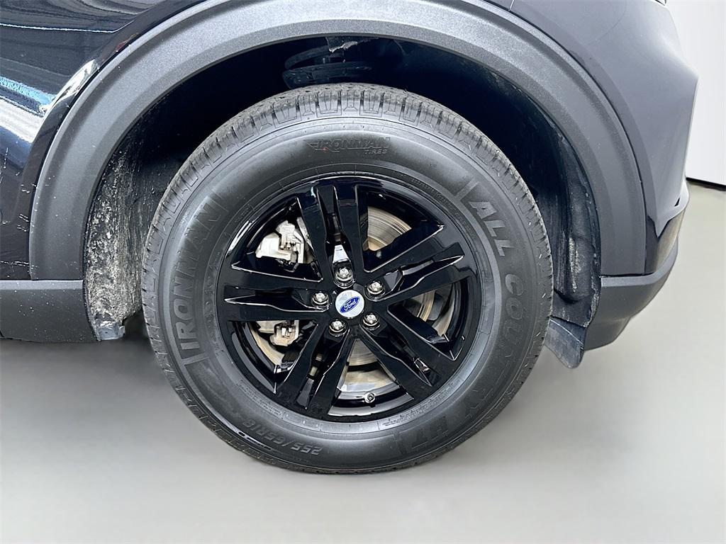 used 2023 Ford Explorer car, priced at $27,999