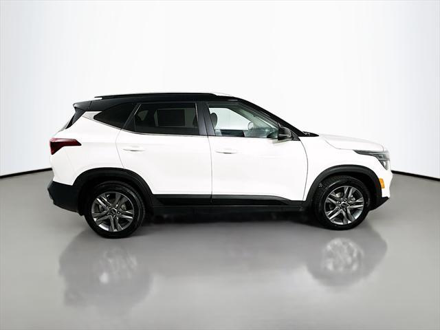 used 2021 Kia Seltos car, priced at $17,369