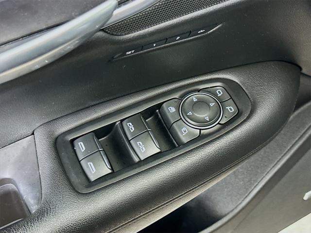 used 2018 Cadillac XT5 car, priced at $20,395