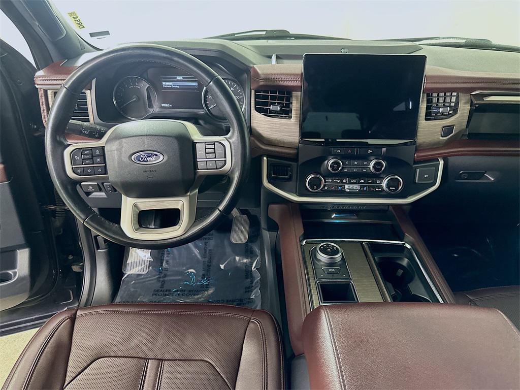 used 2024 Ford Expedition car, priced at $42,830