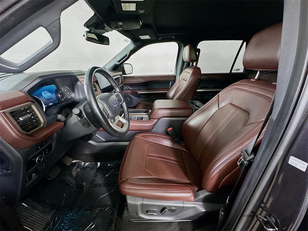 used 2024 Ford Expedition car, priced at $42,830