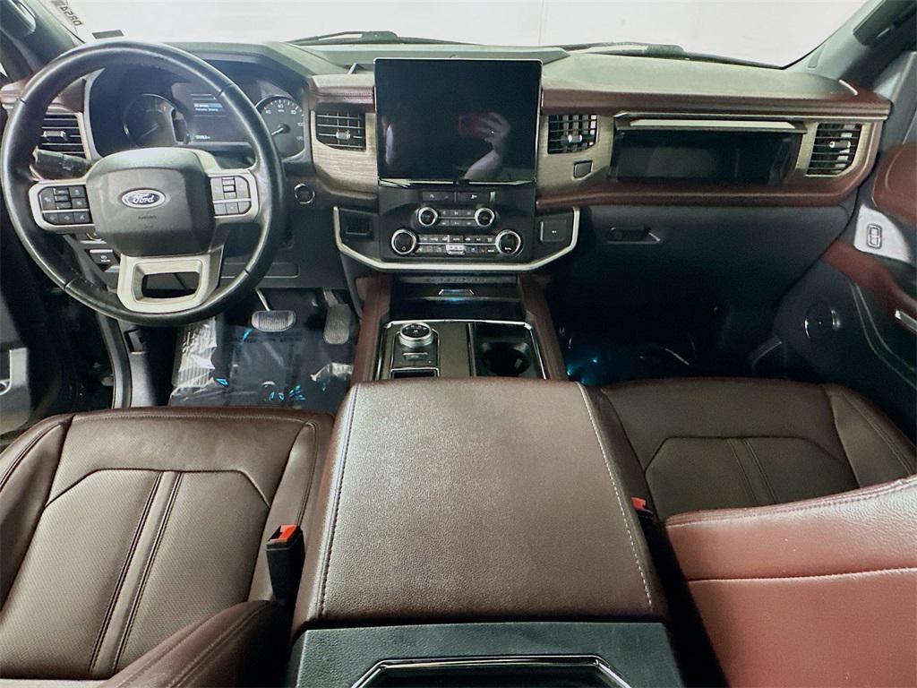 used 2024 Ford Expedition car, priced at $42,830