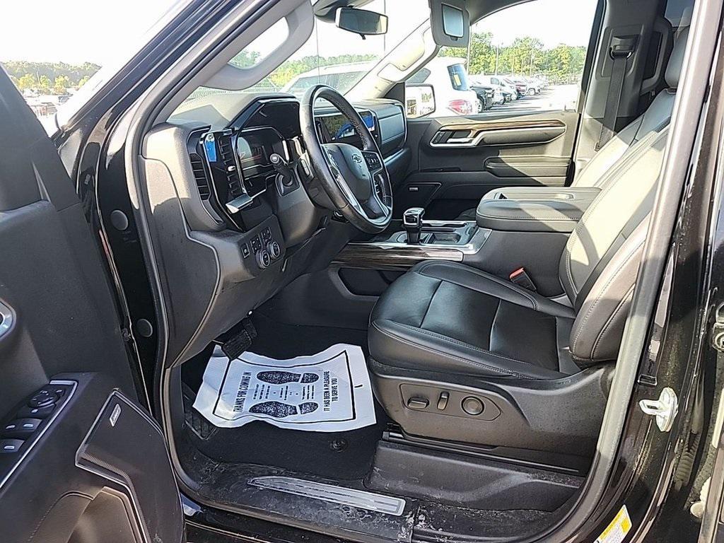 used 2022 Chevrolet Silverado 1500 car, priced at $43,584