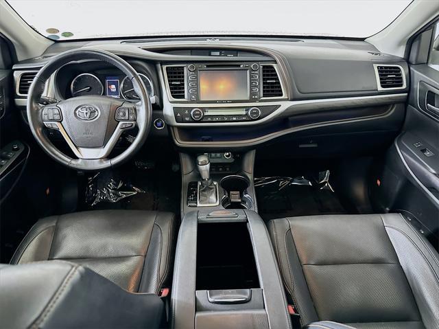 used 2018 Toyota Highlander car, priced at $26,999