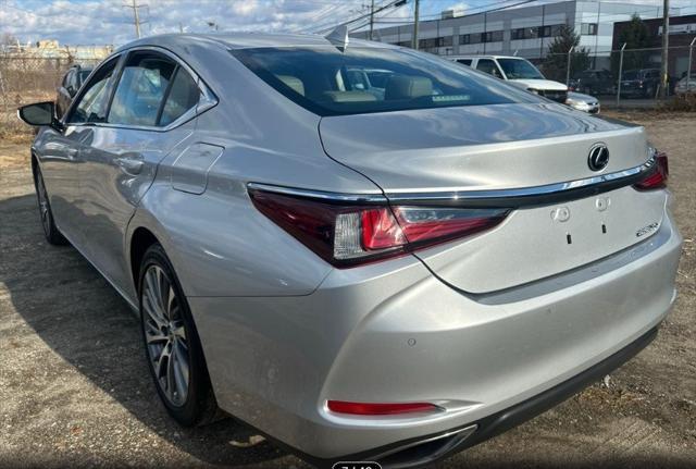 used 2020 Lexus ES 350 car, priced at $28,212