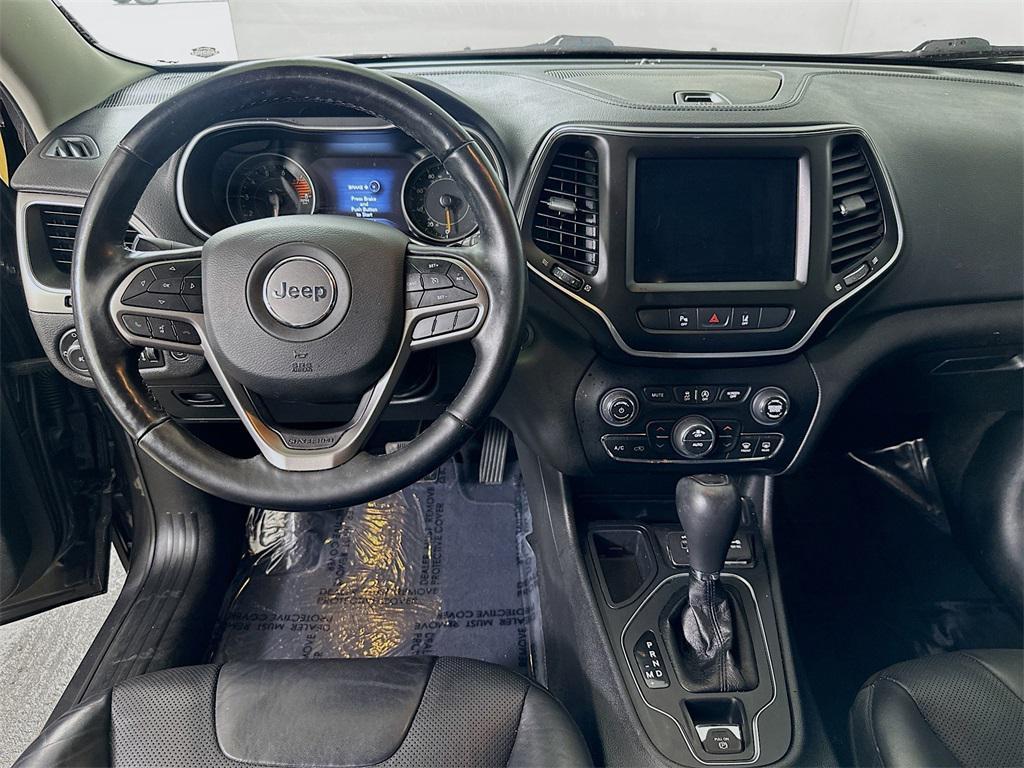 used 2021 Jeep Cherokee car, priced at $14,135