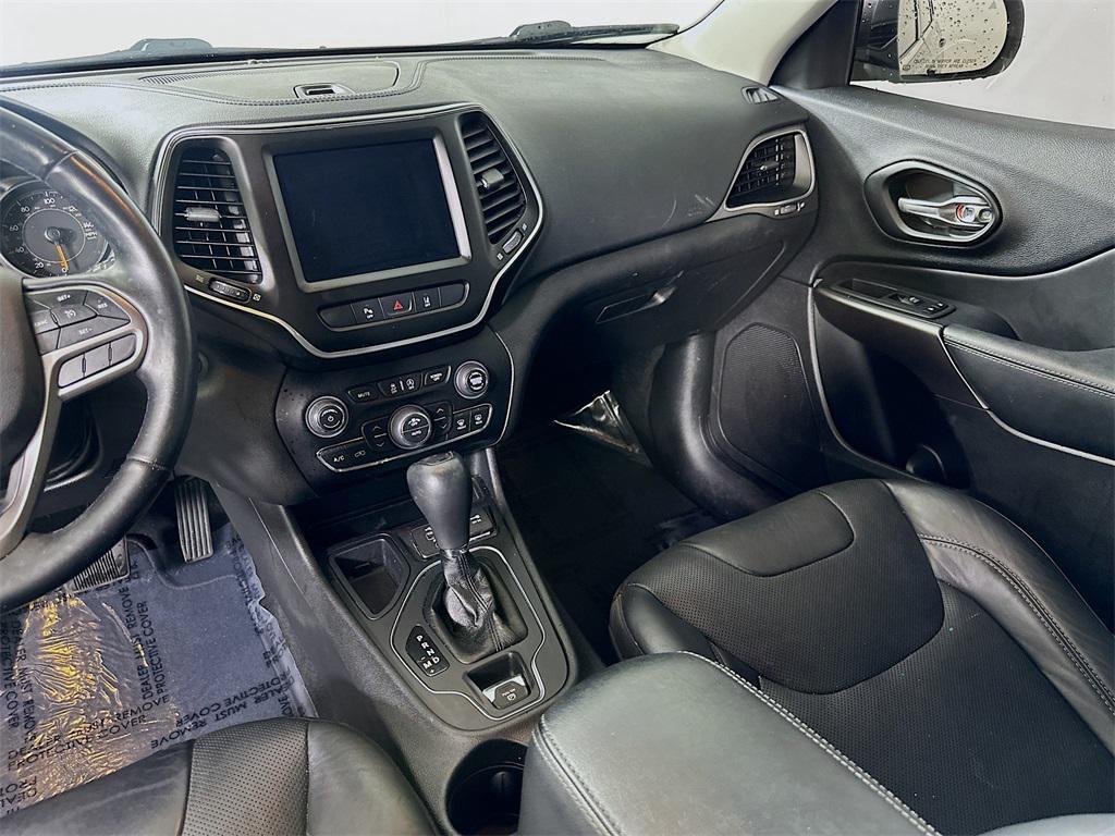 used 2021 Jeep Cherokee car, priced at $14,135