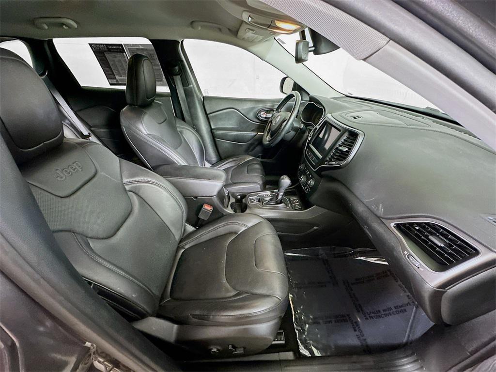 used 2021 Jeep Cherokee car, priced at $14,135