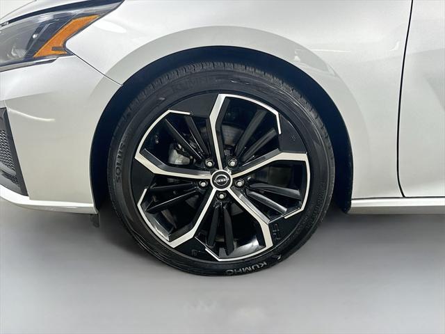 used 2023 Nissan Altima car, priced at $20,999