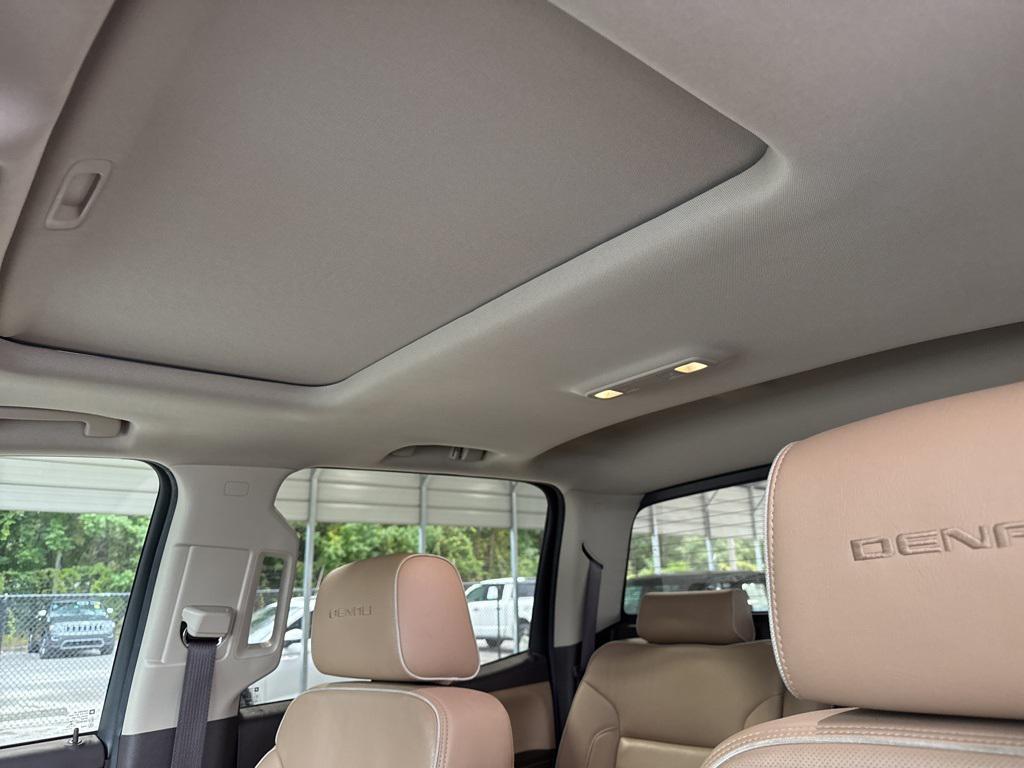 used 2018 GMC Sierra 1500 car, priced at $33,999