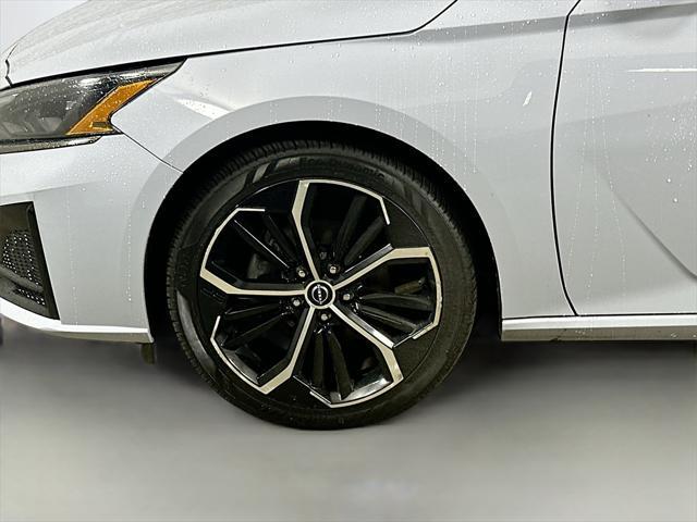 used 2023 Nissan Altima car, priced at $21,171