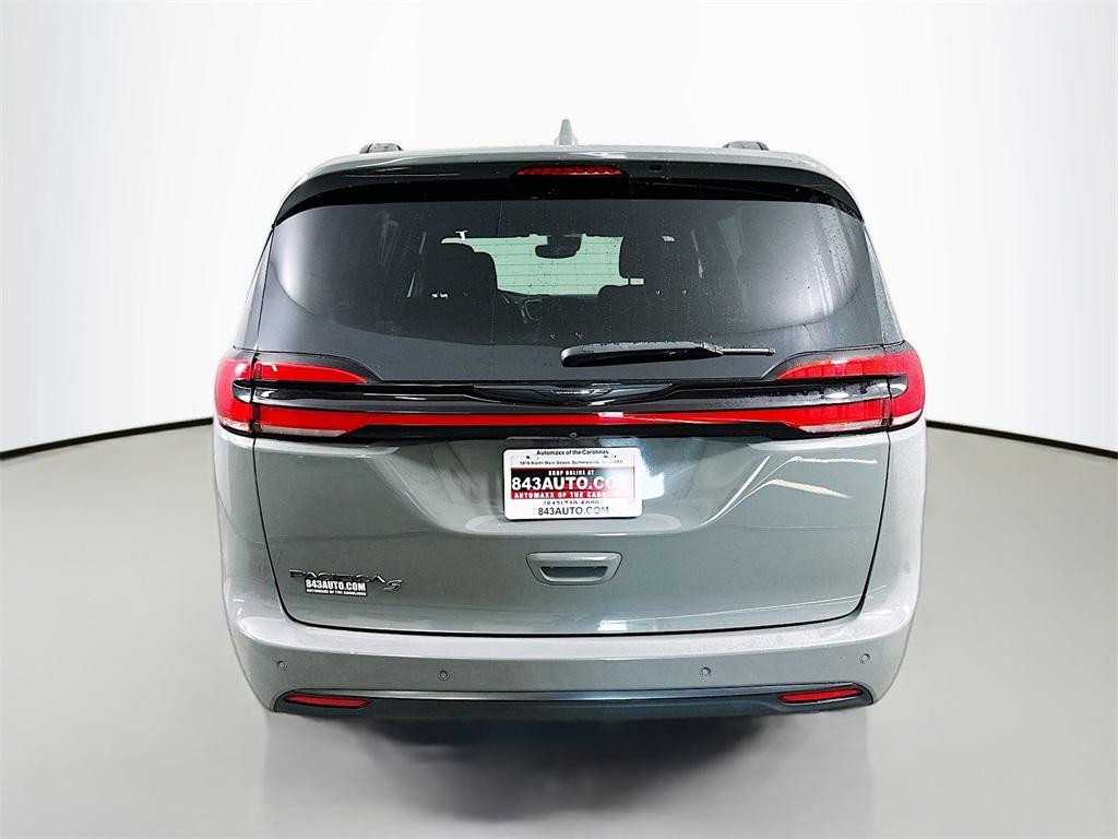 used 2021 Chrysler Pacifica car, priced at $17,209