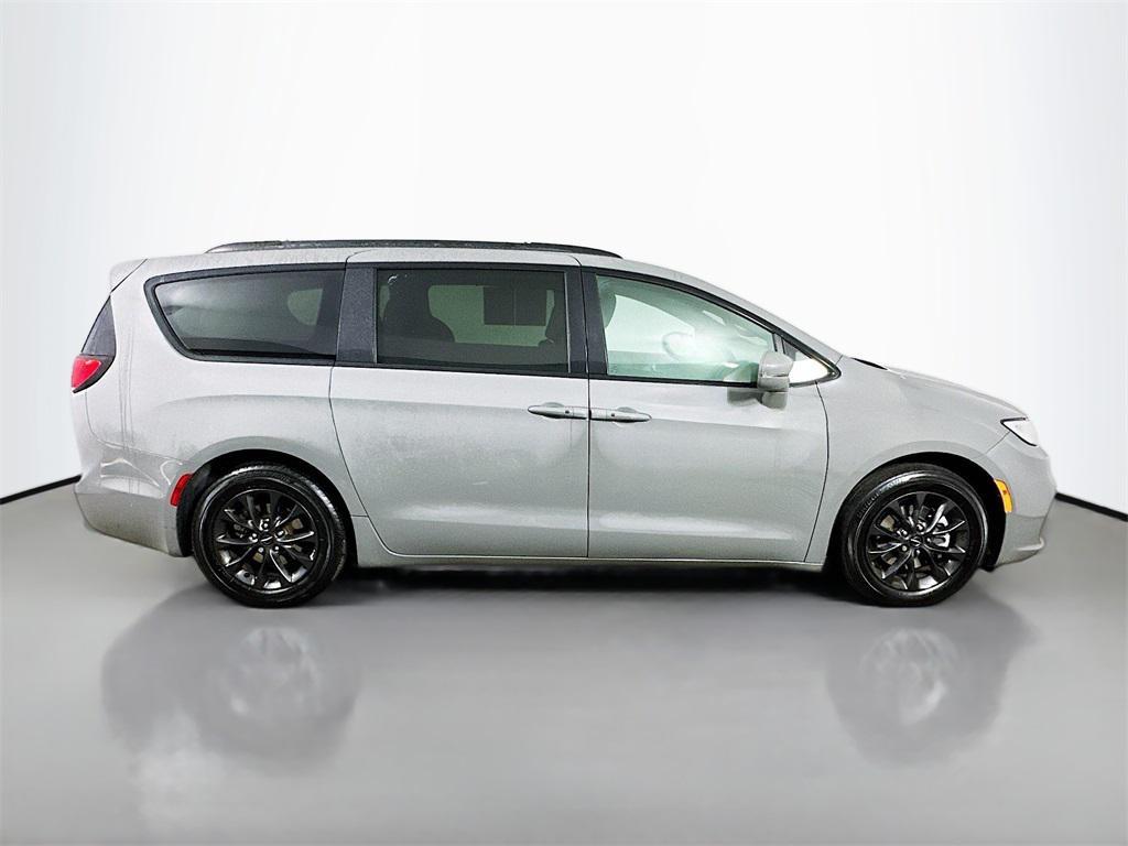 used 2021 Chrysler Pacifica car, priced at $17,209