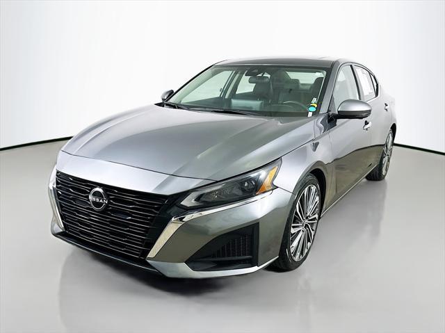 used 2023 Nissan Altima car, priced at $19,999